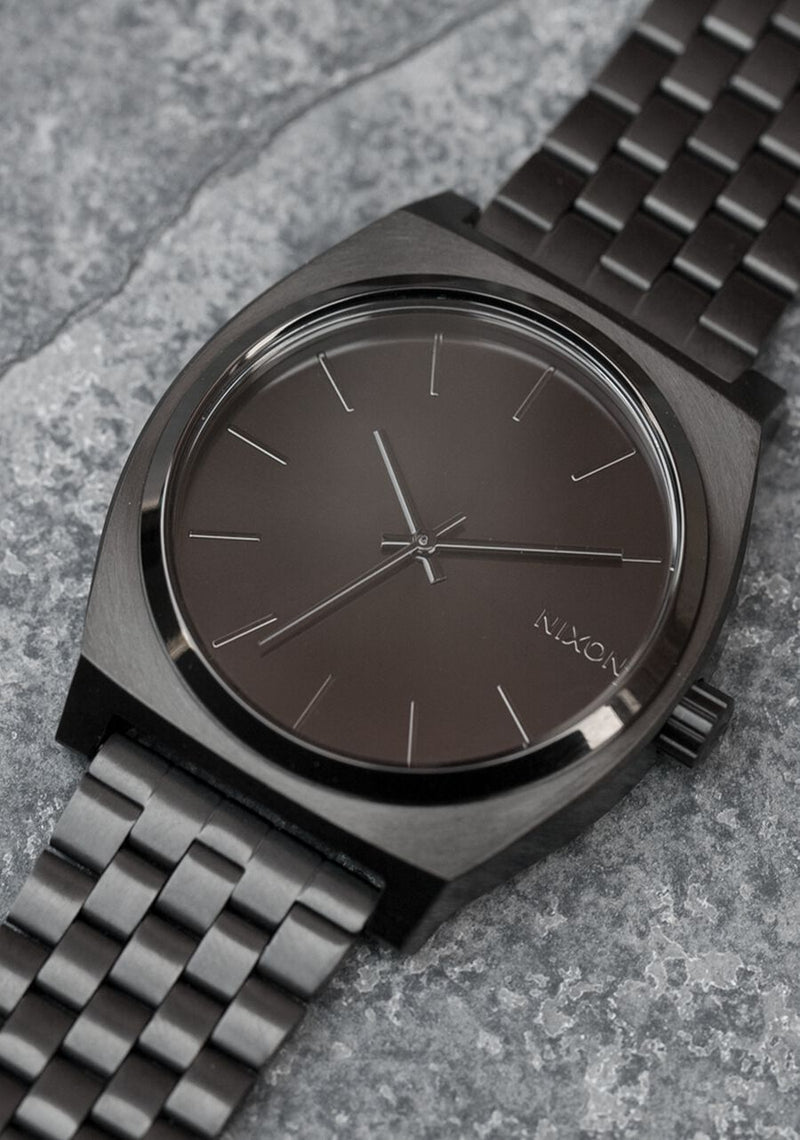 Nixon men's outlet time teller